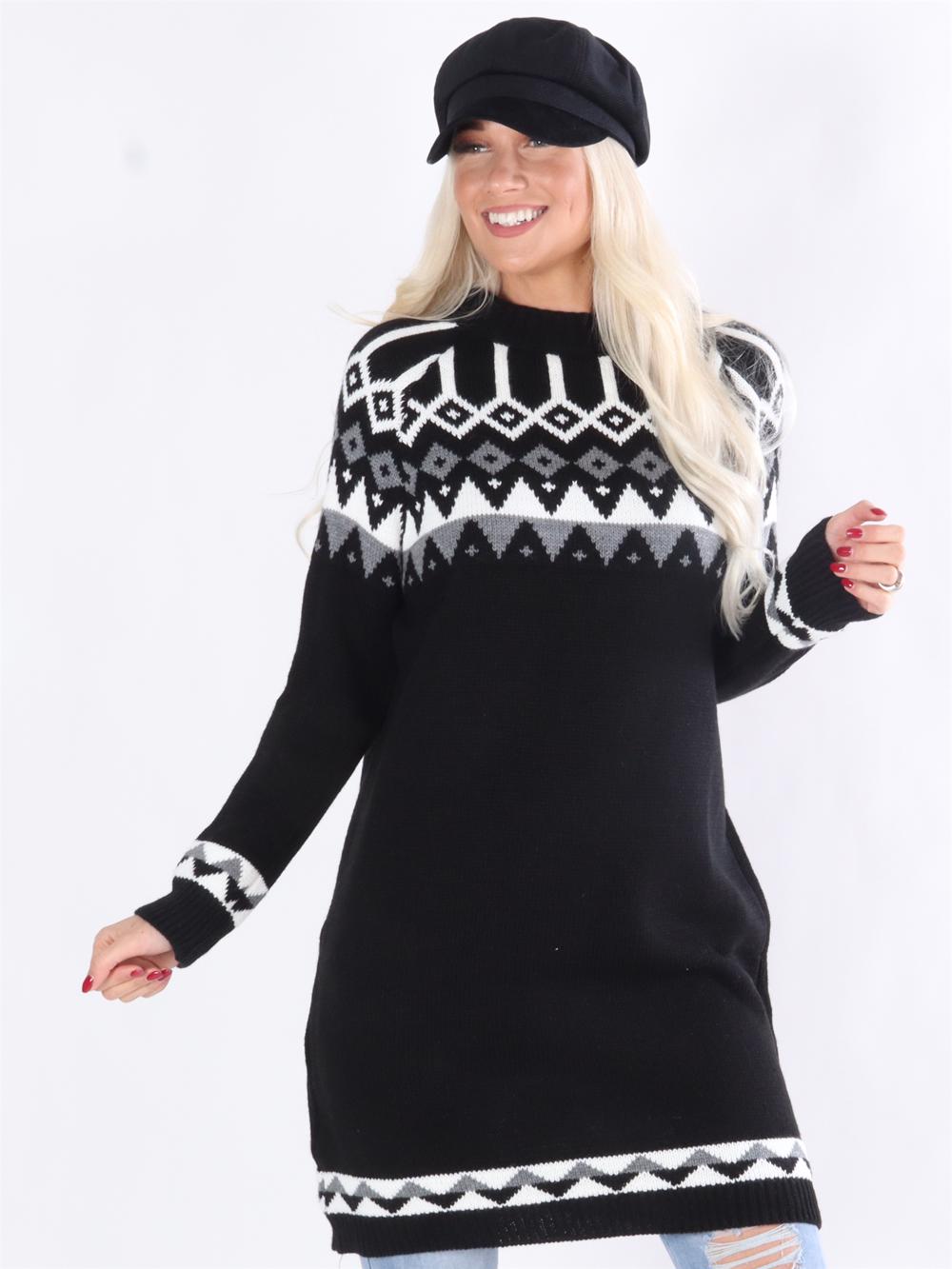 Rina - Stickad klänning med flerfärgat mönster